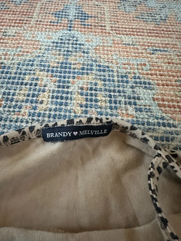 Brandy Melville Amara Top Cheetah Print - Image 2