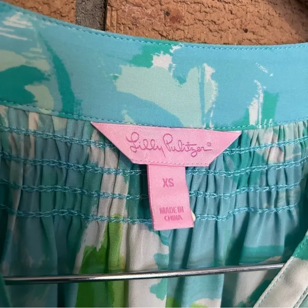 Lilly Pulitzer Elsa Top First Impression Poolside Blue 100% Silk Blouse Size XS - Image 2