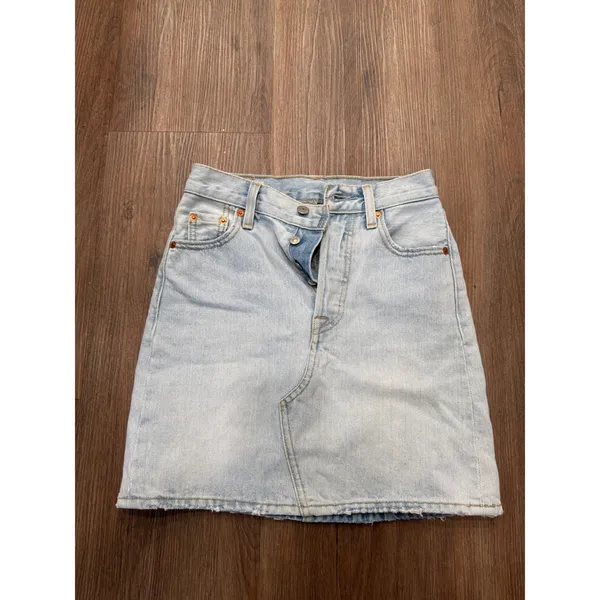 Levis Premium Womens Light Wash Denim Mini Skirt High Rise Raw Hem‎ Size 24 - Image 2