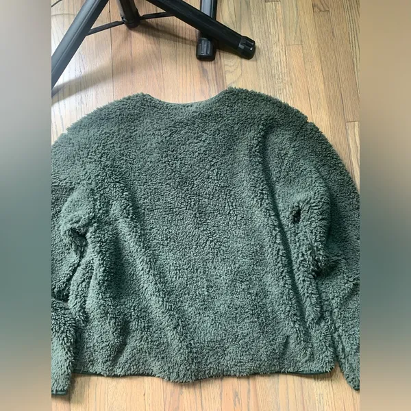 Summersalt green medium fleece - Image 6