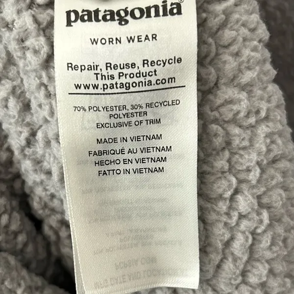 Patagonia Women's Quarter Zip Pullover in Gray Small - Image 6