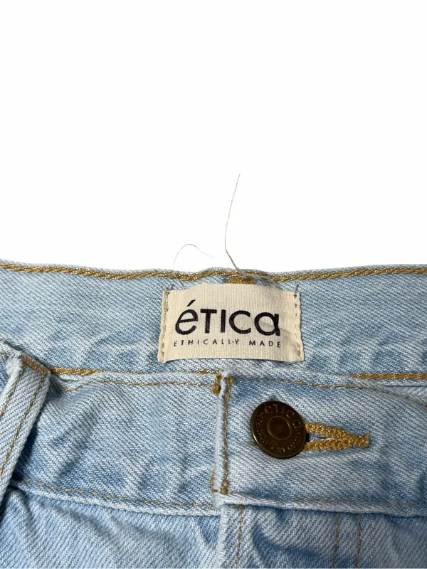 Etica Revolve Light Wash Distressed Denim Shorts Womens 30 - Image 5