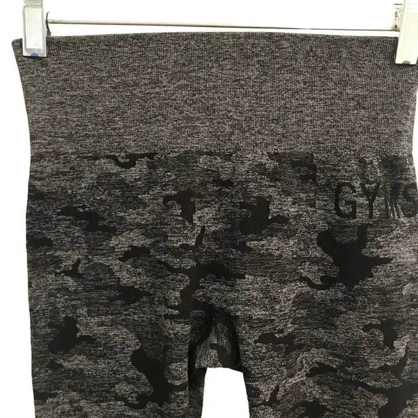 Gym Shark dark camo athletic leggings S‎ - Image 3