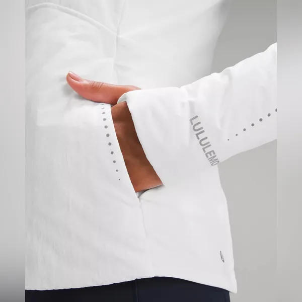 Lululemon Another Mile Puffer Hooded Jacket White Size 4 NWT - Image 6