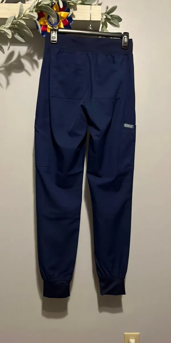 Med couture Scrubs - Image 6