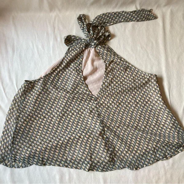 Fab'rik High Neck Halter Tie Flowy Sleeveless Top w/ Muted Geometric Pattern - Image 6