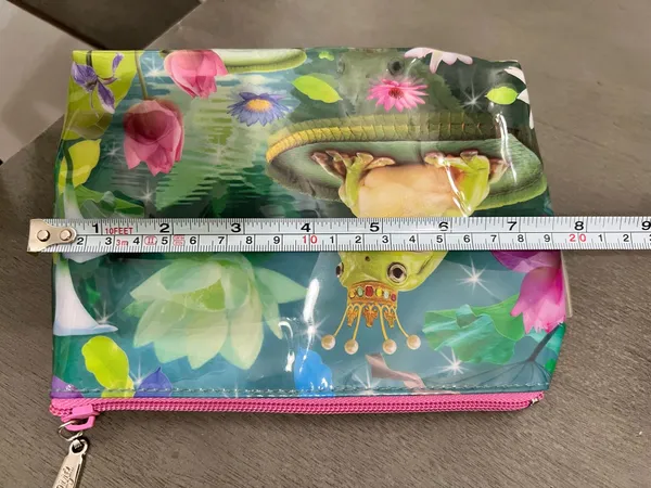 Catseye London beautiful frog prince makeup bag Green - Image 8