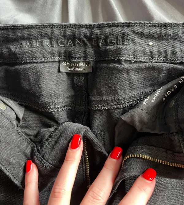 American Eagle Outfitters Mom Jean - Image 3
