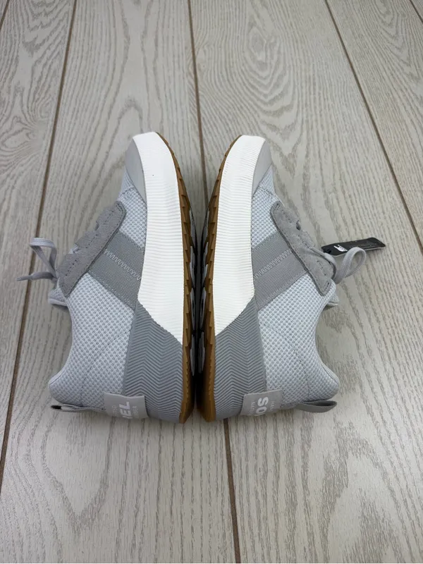Sorel Women's Out N About III Waterproof Low-Top Sneaker US8 Moonstone Dove $110 - Image 3
