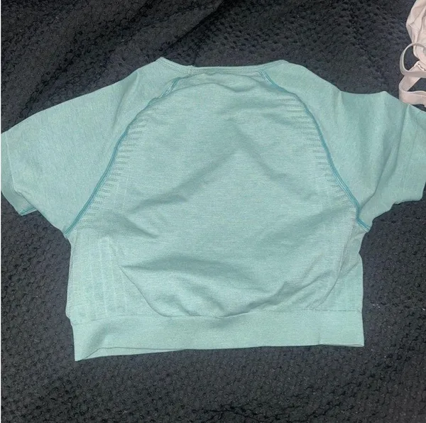Alphalete Crop Top - Image 2