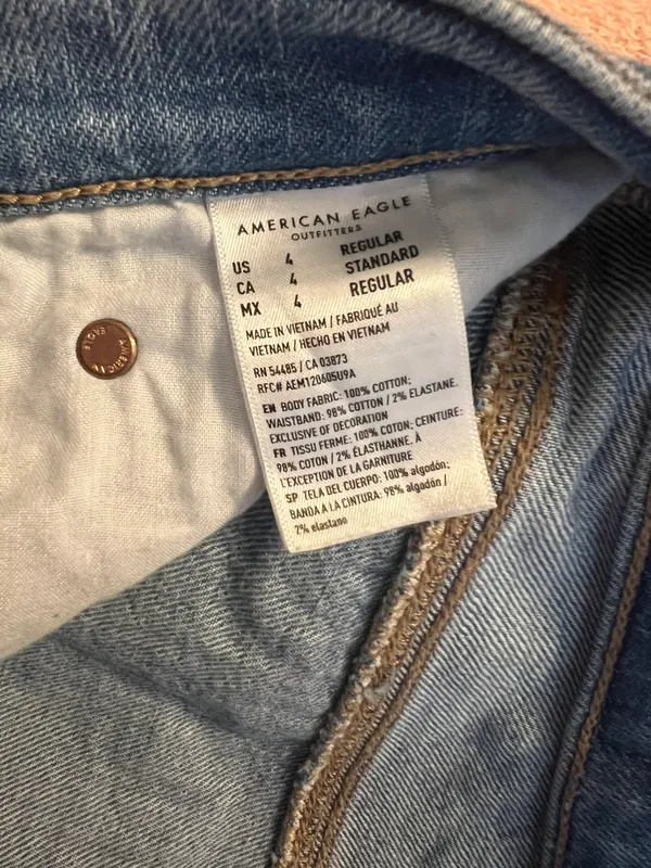 American Eagle Jeans - Image 5