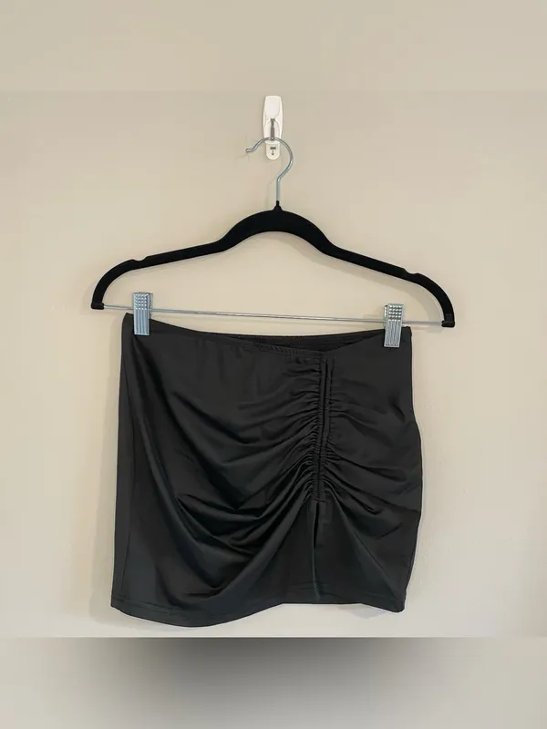 SHEIN Ruched Split Hem Bodycon Mini Skirt, Black, Size XS, NWT - Image 3