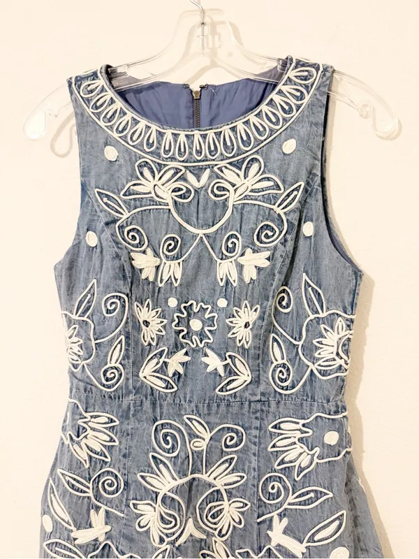Alice + Olivia Lindsey Embroidered Cotton Chambray Dress Size 2 - Image 3