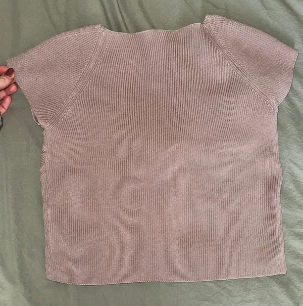 Amazon Women's Knit Crop Top Short Sleeve Twist Front - Image 6