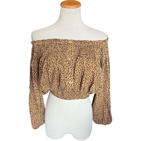 Womens Newbury Kustom Leopard Animal Print Wooden Button Off Shoulder Crop Top S - Image 2