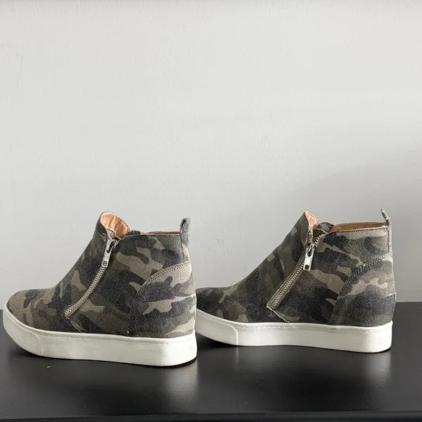 Soda Beige and Blue‎ Striped Wedge Sneaker Bootie Sz 6.5 - Image 5