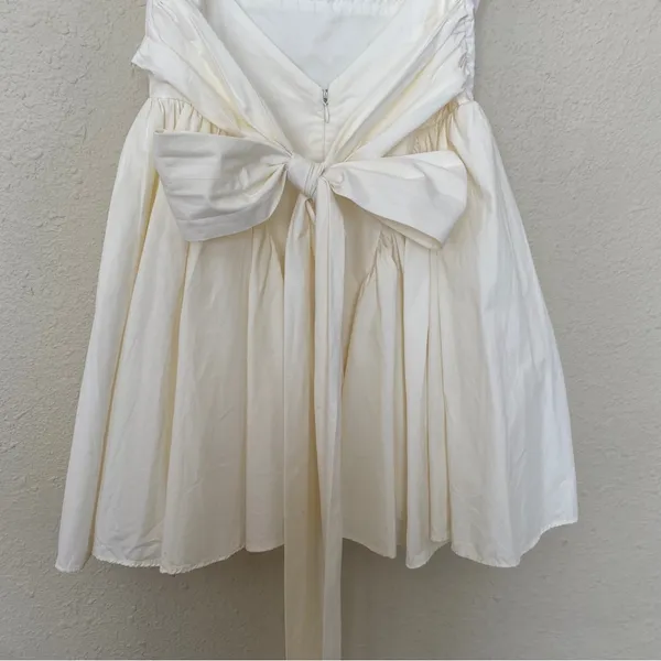 HOUSE OF CB 'Florianne' Ivory Bow Mini Dress size S - Image 5