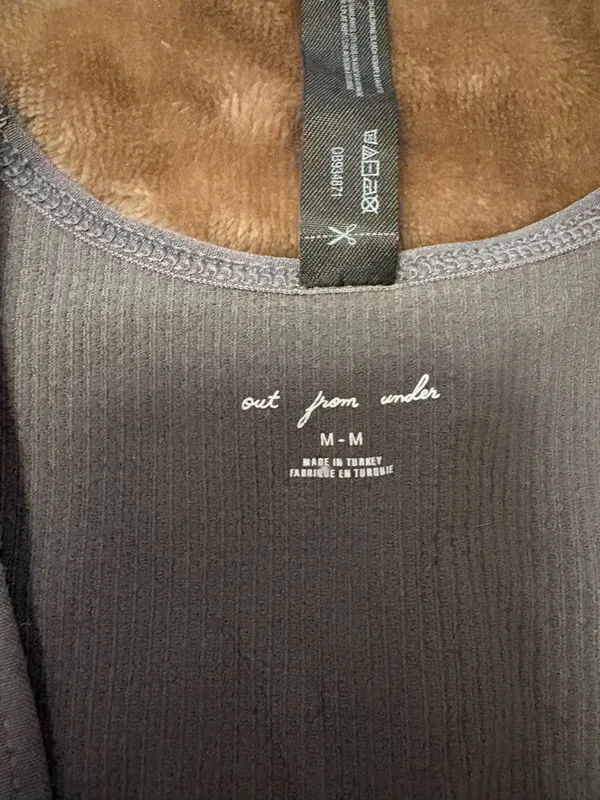 Urban Outfitters Crop Top Grey - Image 3