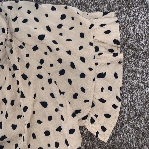 Umgee USA woman blouse size MEDIUM super cute - Image 6