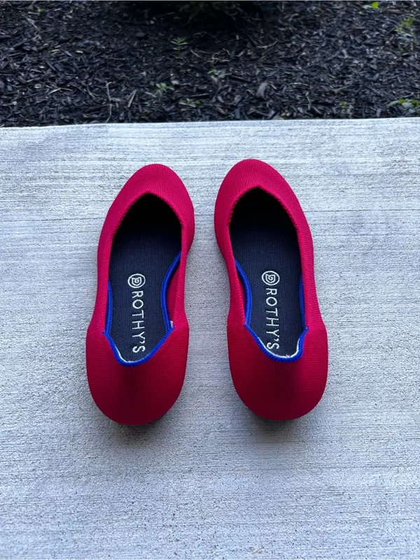 Rothy's Red Knit Woman’s Slip-On Round Toe Ballet Flats Size W8.5 - Image 4