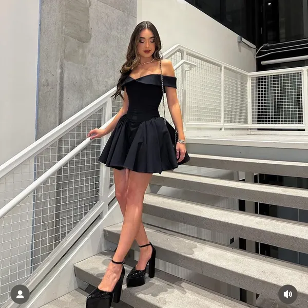 House of CB‎ 'Elida' black off shoulder mini dress NWOT size XS - Image 3