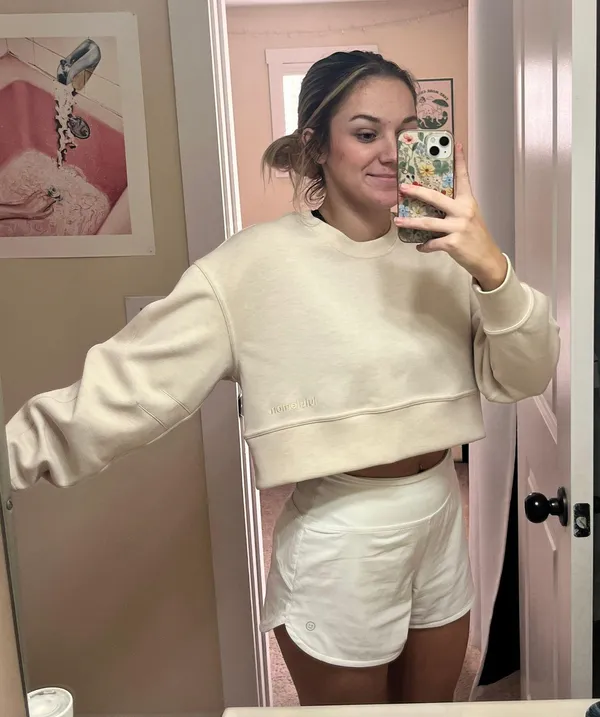 Lululemon Sweatshirt - Image 5