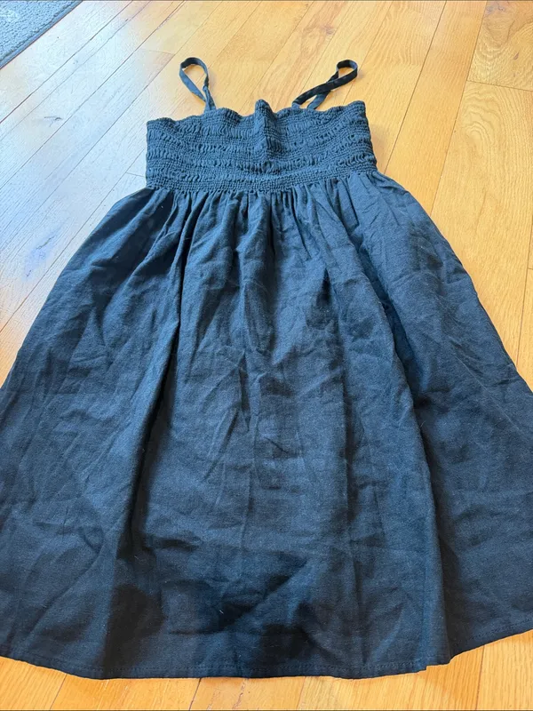 Universal Threads Black Smocked Mini Sundress - Size Small NWT - C1-322 - Image 4