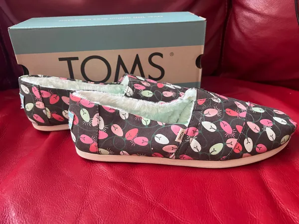 Toms Women’s Slip-On Shoes Alpargata size 9 - Image 4
