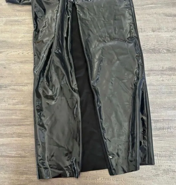 SKIMS Vinyl Skirt - Image 4