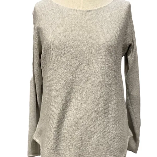 Old Navy Lightweight Grey Boat Neck Sweater - Image 7