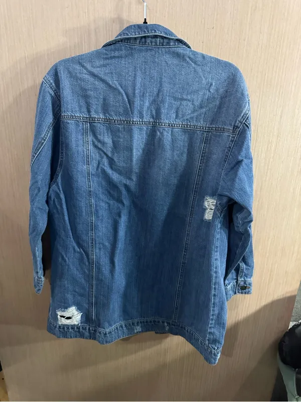Women’s bp Distressed Oversized Medium Wash Denim Jacket Size XXS - Image 3