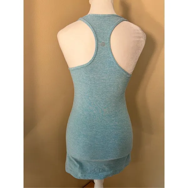 Lululemon Aqua Blue White Micro Stripe Cool Racerback Tank Top Size 4 - Image 2