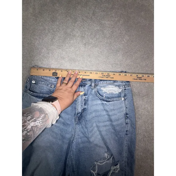 American Eagle Women's Size 12 Long Ripped Distressed Light Wash Comfort Stretch - Image 8