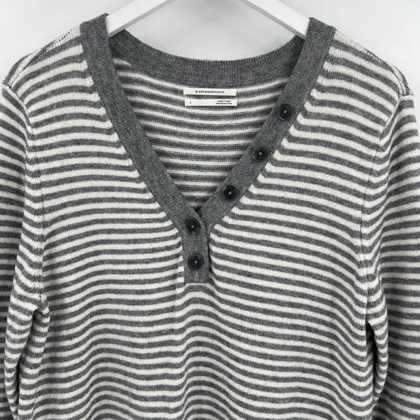 By Anthropologie Sweater Women's Large Serena Striped Button V-Neck‎ Gray Cream - Image 4