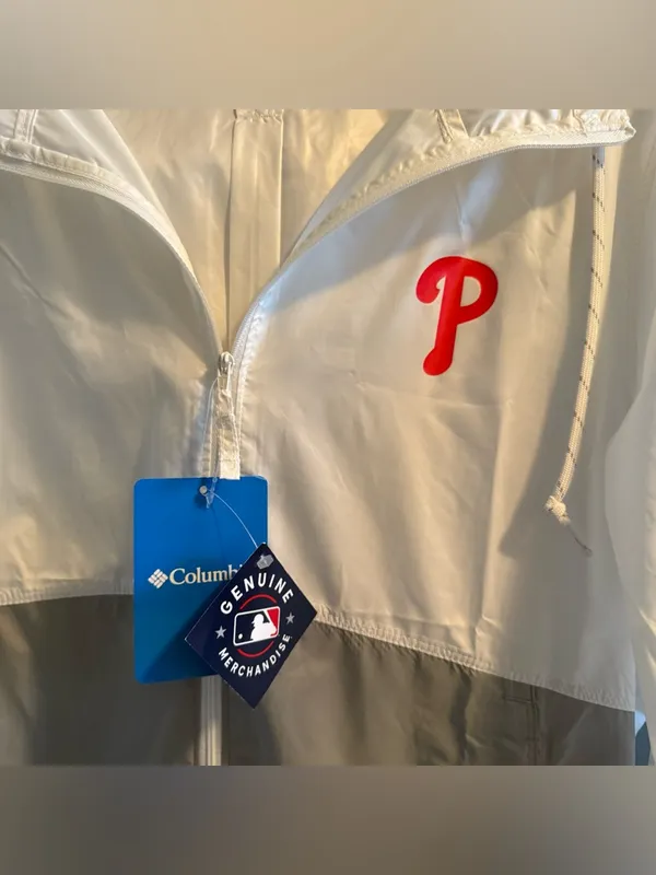 Columbia Women’s Philadelphia Phillies Flash Forward Sea Salt Windbreaker - Image 2