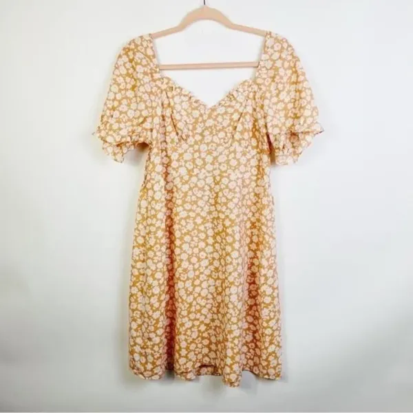 MISSGUIDED Tie‎ Bust Milkmaid Floral Dress Size 8 - Image 3