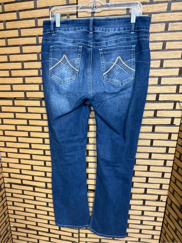 Flamingals jeans size xl Blue - Image 2