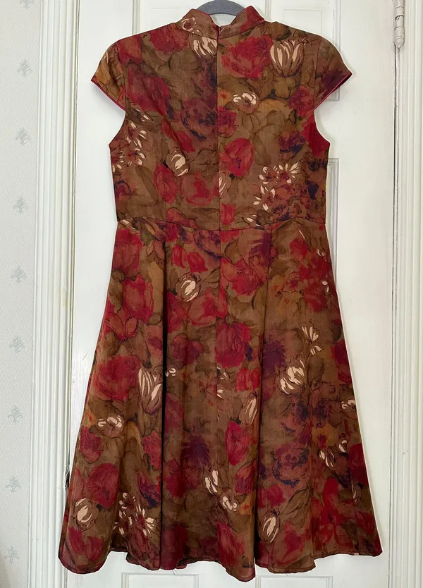 Dark Floral Traditional Qipao / Cheongsam w. Flare Skirt - Image 4
