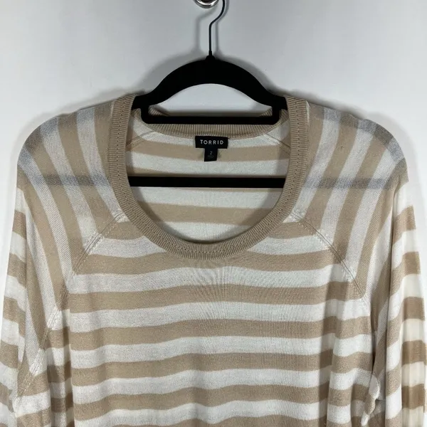 TORRID Pullover‎ Knit Sweater Women's Size 2X Striped Cream Tan Crewneck - Image 2