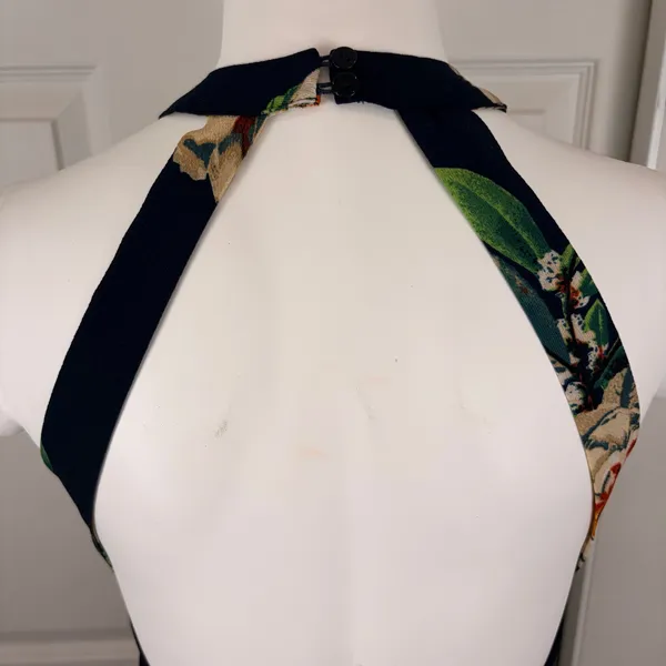 NLW high neck open back floral slit maxi dress - Image 9