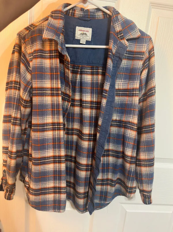 American Eagle Oversized Button Up Shirt - Image 5