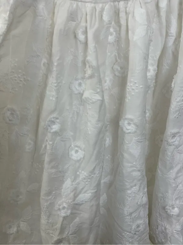 NEW Altar’d State White Strapless Embroidered Floral Mini Dress Size Medium NWT - Image 4