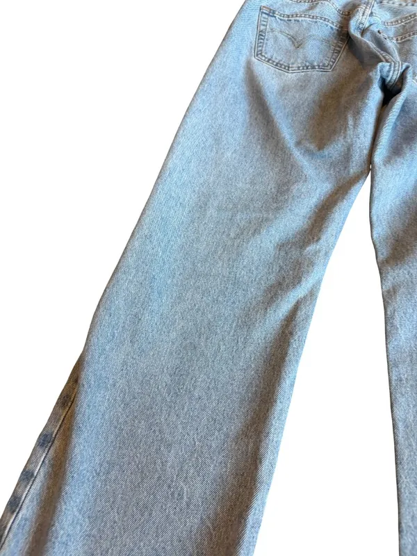 Levi's 501 Light Wash Jeans Straight Leg Distressed Classic Size 28 x 32 Women's - Image 10