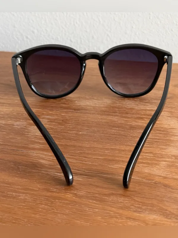 Le Specs Black Bandwagon Sunglasses - Image 7