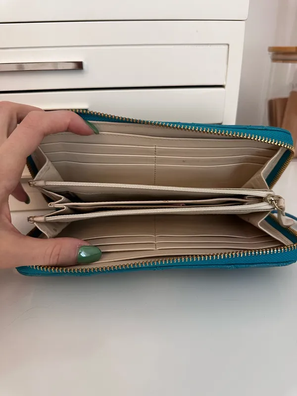 Kate Spade Blue Wallet - Image 4
