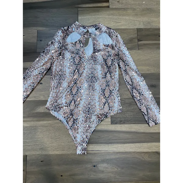 Only Hearts Bodysuit Size 1X Snake Print Mock Neck Keyhole Stretch NWT - Image 4