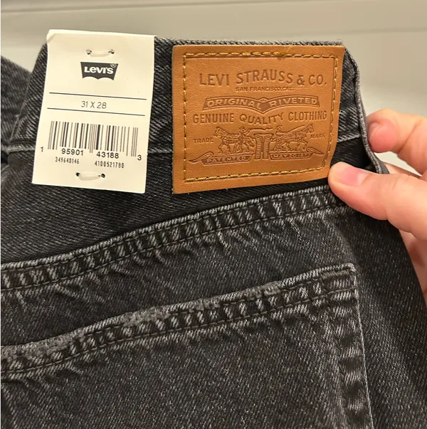 Levi’s Wedgie Straight Jeans - Image 5