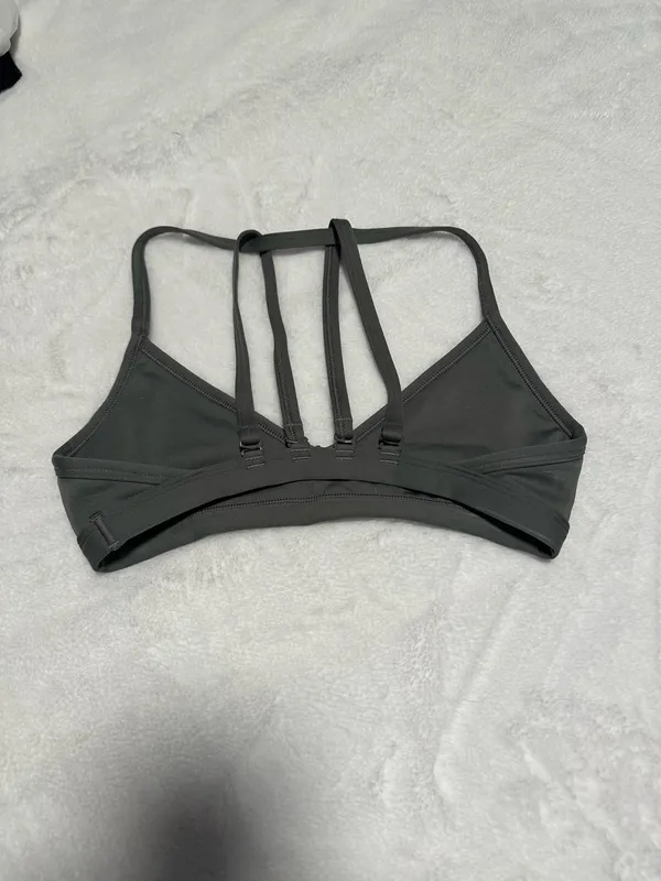 GymShark hunter green sports bra - Image 2