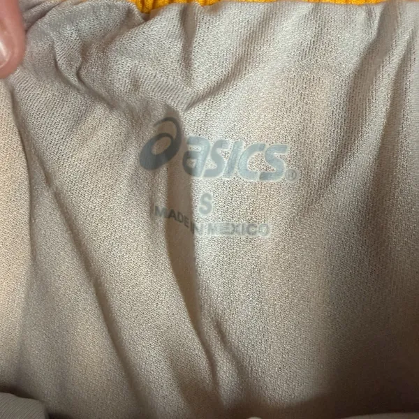 Asics Medley Running Shorts Womens Small Yellow Drawstring Liner NWT TF754-0401 - Image 4