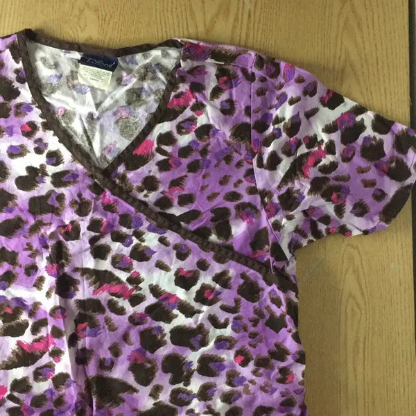 New Animal Print Scrub Top 2 Pockets Cotton Small - Image 2